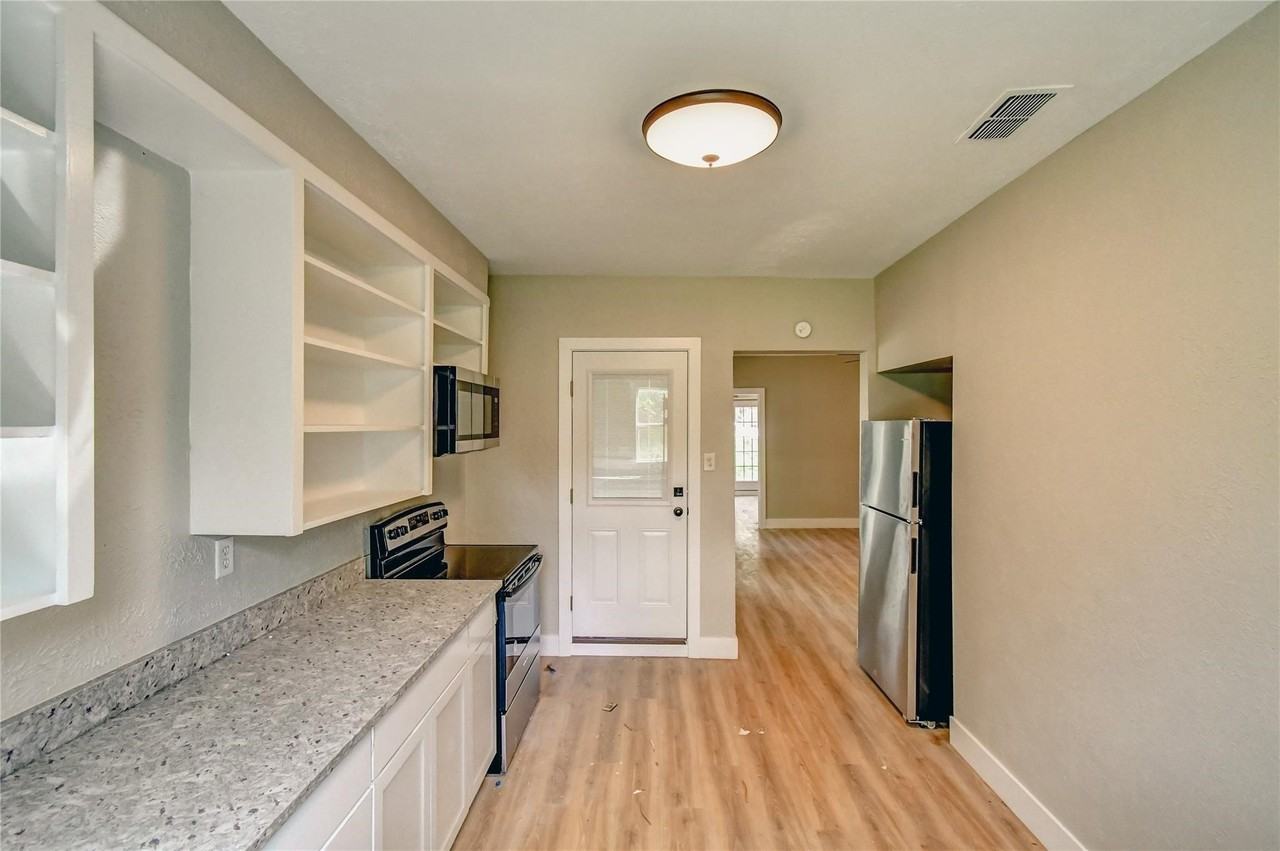 982 W Tarleton St - Photo 4 of 19