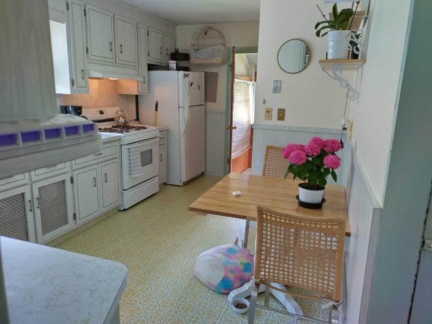 93 Bartlett Ave - Photo 3 of 10