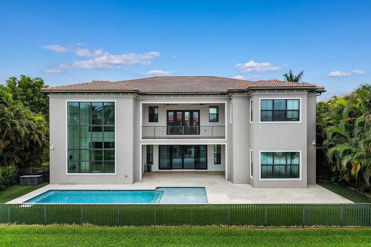 Watercrest Cir E - Photo 2 of 8