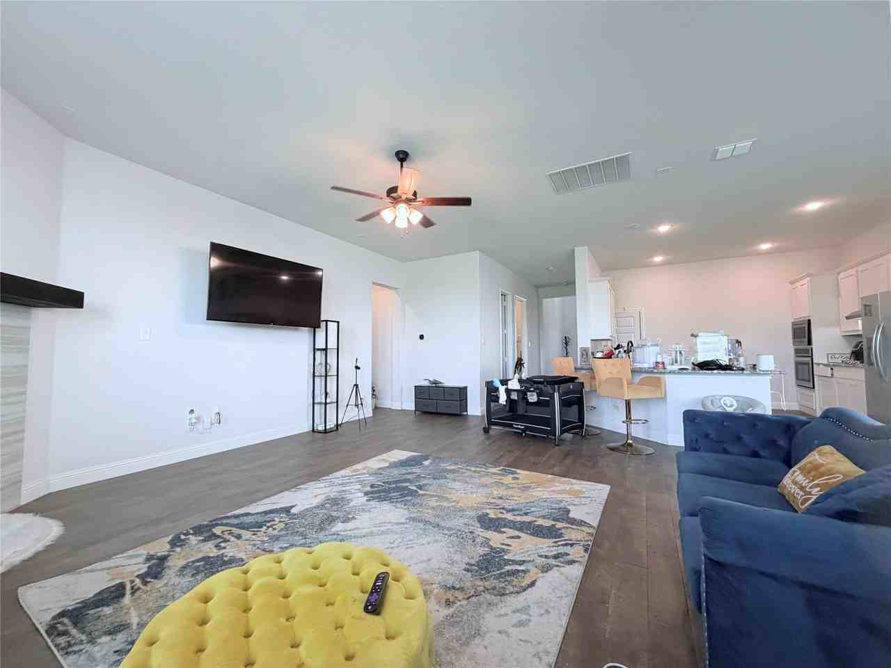 516 William Ct - Photo 2 of 37