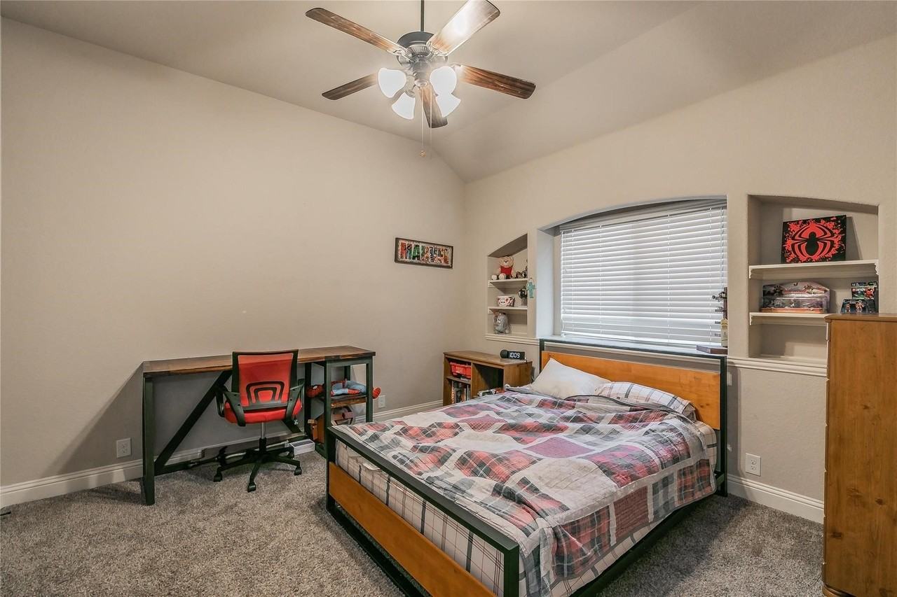 3204 Pampa - Photo 7 of 9