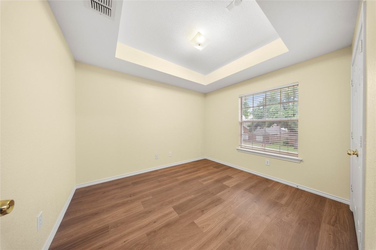 2808 Barksdale Dr - Photo 7 of 39