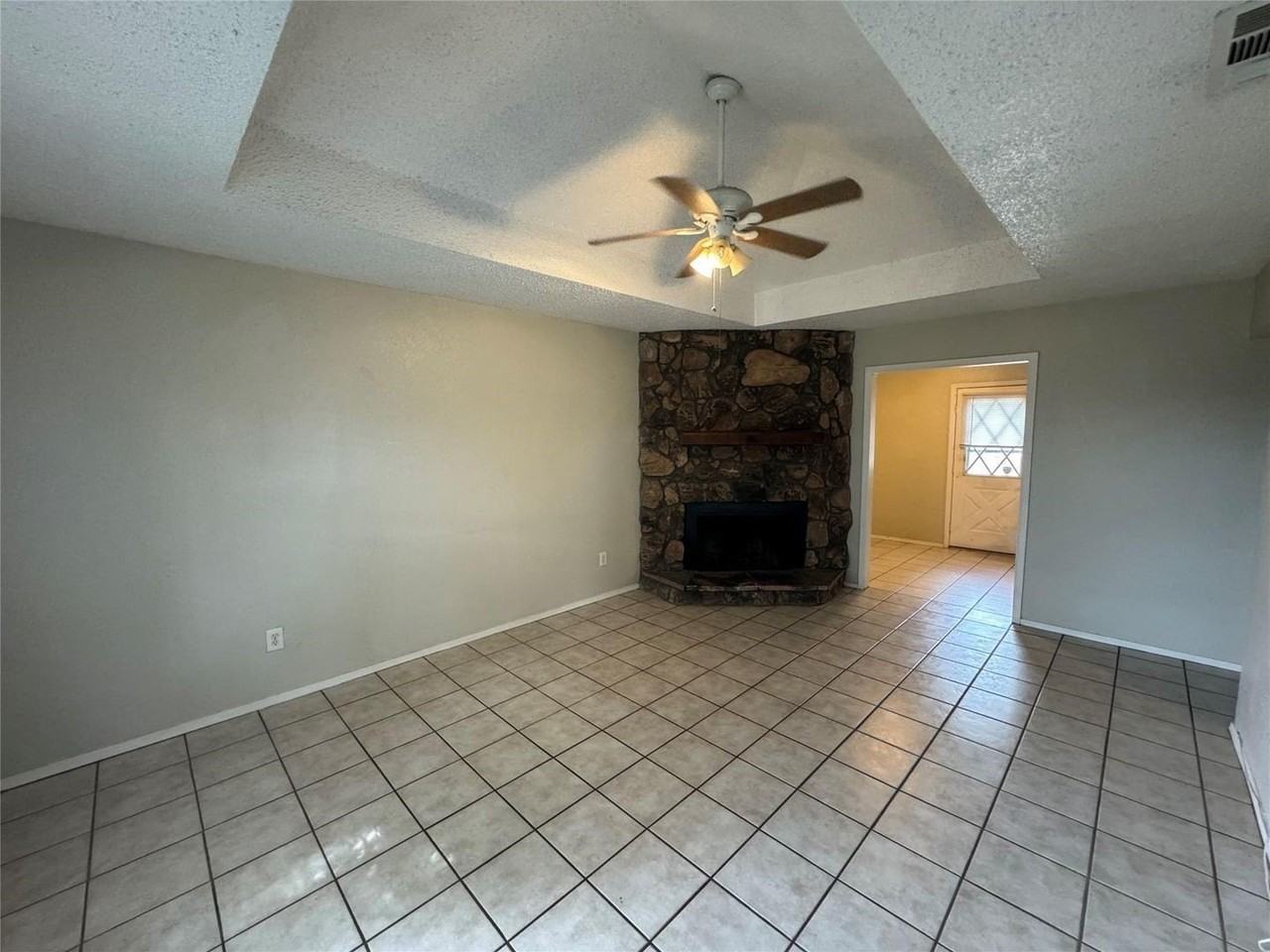 2721 Hurstview Dr #D - Photo 2 of 15