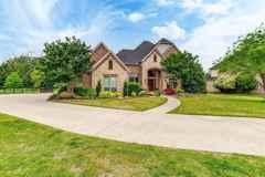 203 Augusta Ct - Photo 1 of 1