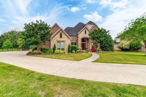 featured image of 203 Augusta Ct