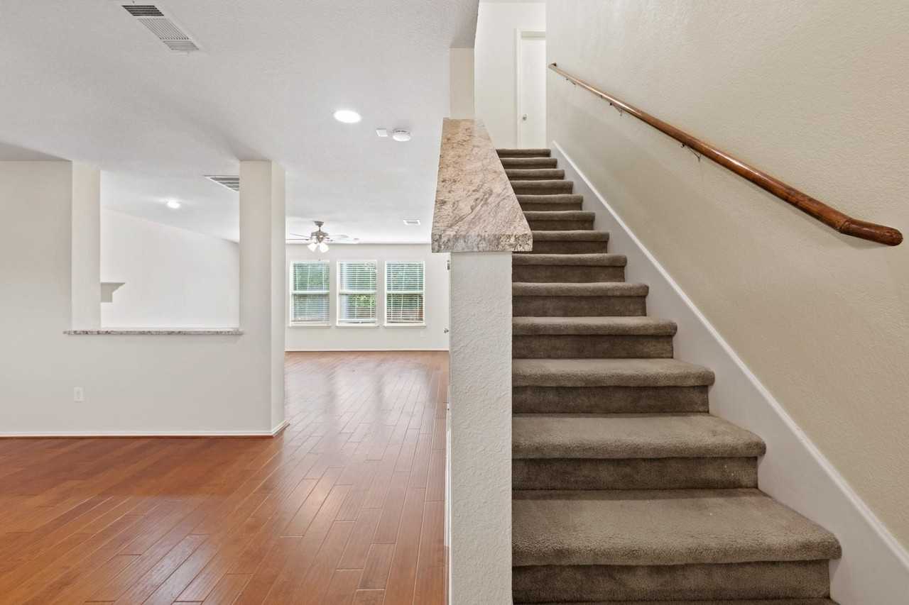 1138 Shearwater Ave - Photo 2 of 16