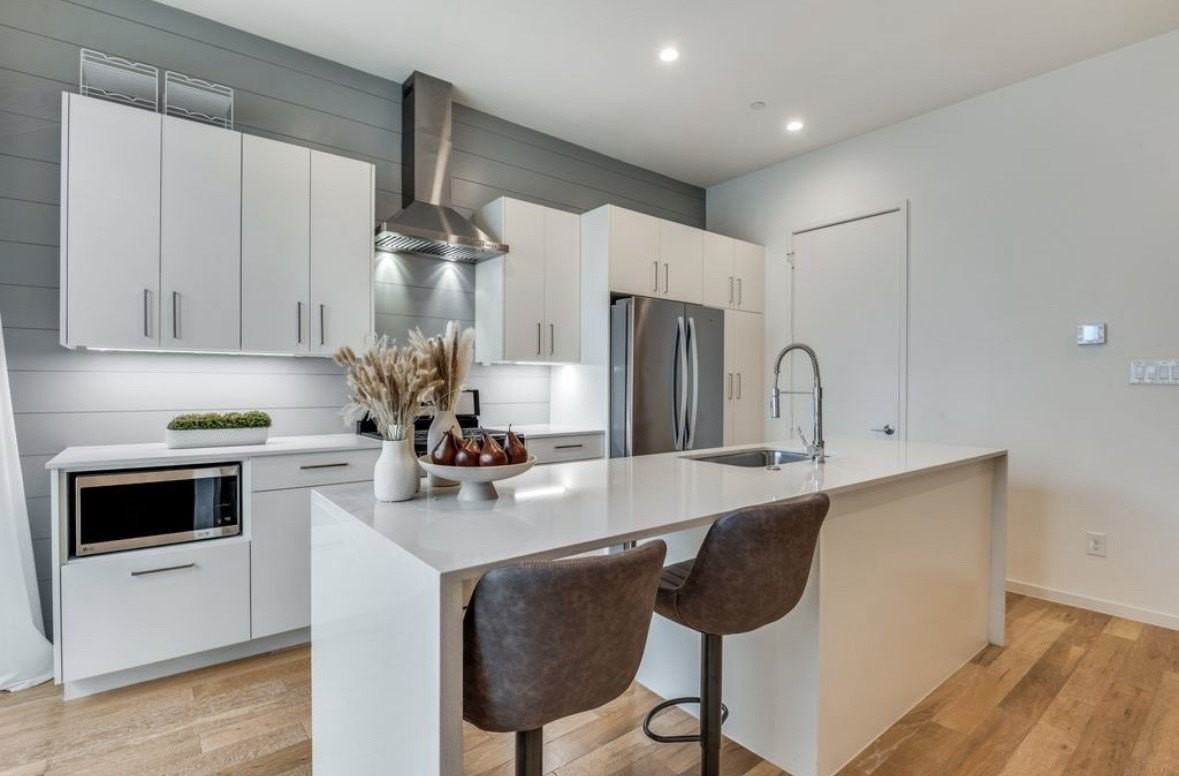 3812 San Jacinto St #207 - Photo 5 of 15