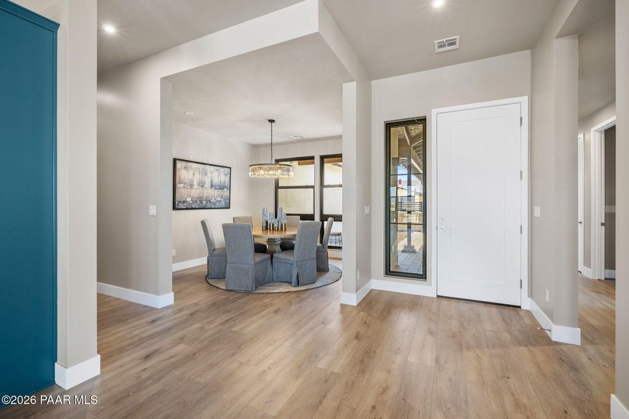 5505 E Edgar Way - Photo 5 of 36