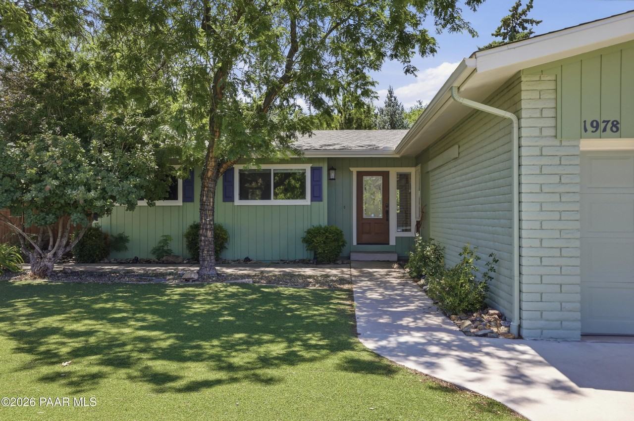 1978 Catalpa Cir - Photo 5 of 30
