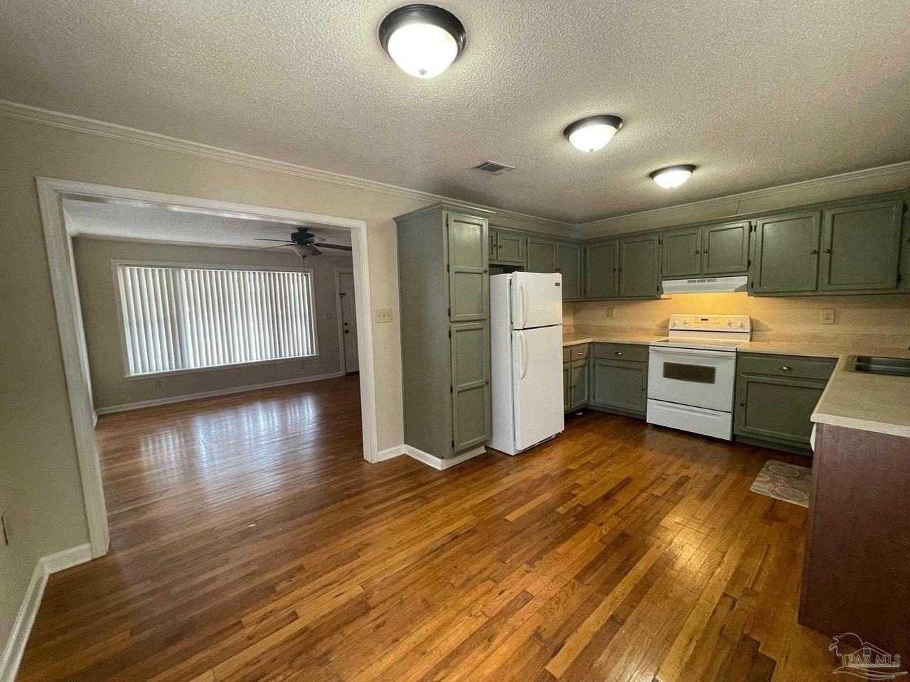 4325 Rice Rd - Photo 4 of 10
