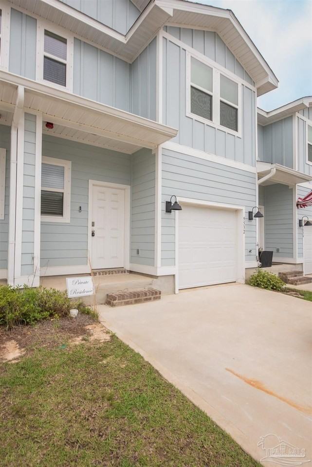 9532 Nature Creek Cir - Photo 2 of 33