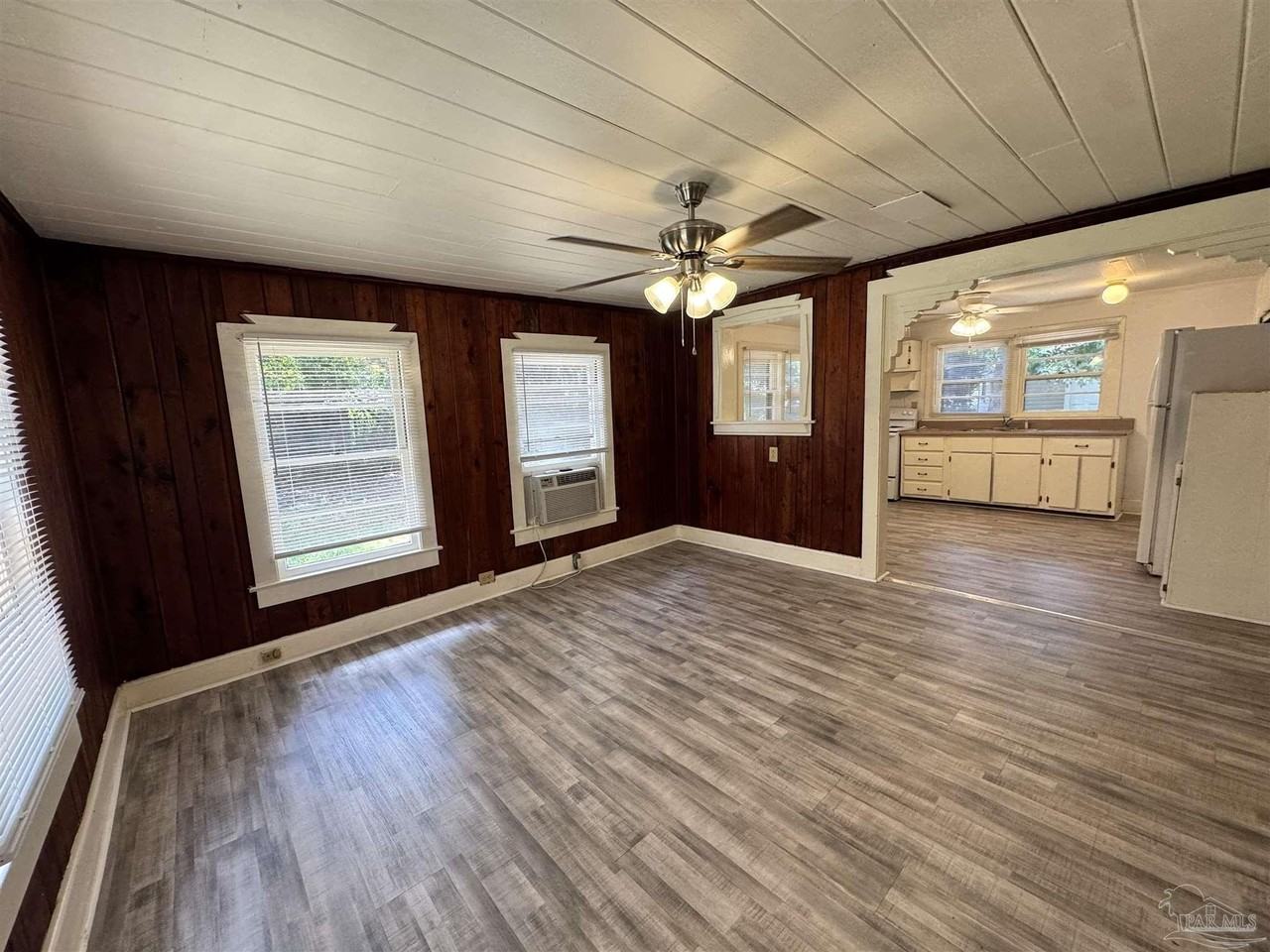 3877 Wilkes St - Photo 6 of 15