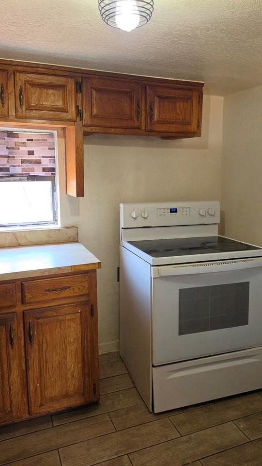 681 Drury Ln - Photo 6 of 10