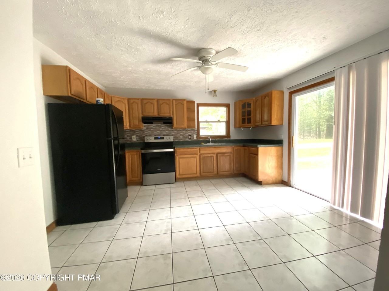 1087 Salamanca Dr - Photo 6 of 30