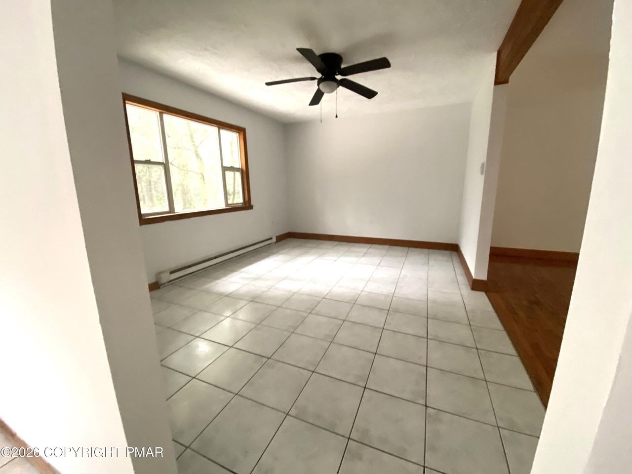 1087 Salamanca Dr - Photo 7 of 30