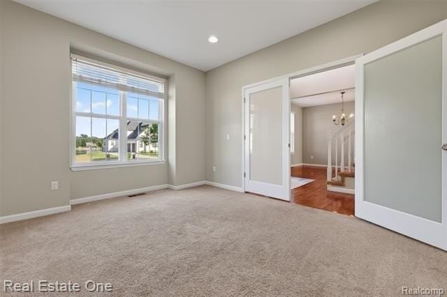 699 Bay Pointe Dr - Photo 7 of 49