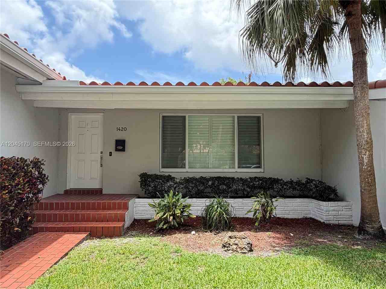 1420 Baracoa Ave - Photo 2 of 8