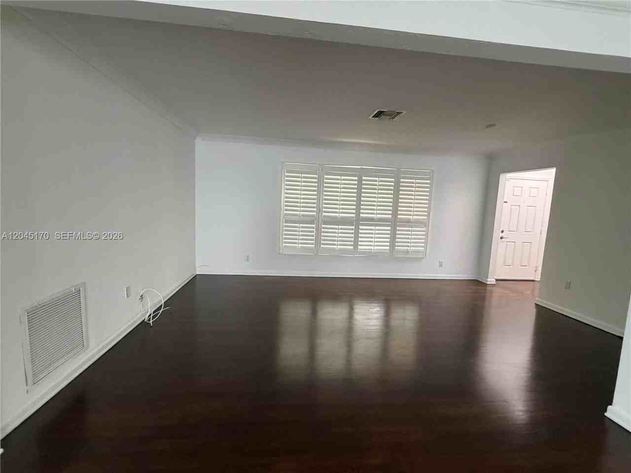1420 Baracoa Ave - Photo 3 of 8