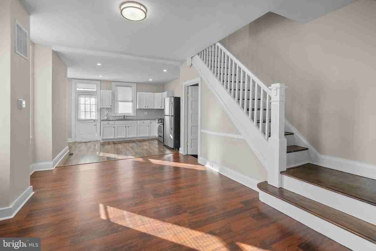 3219 E Monument St - Photo 6 of 26