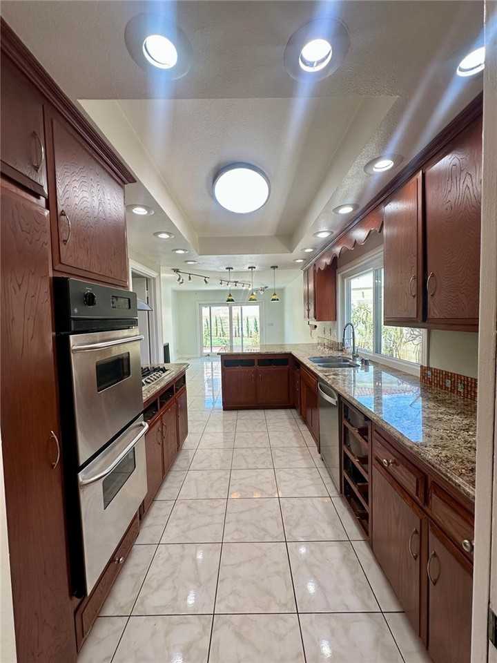 10463 El Monte Ave - Photo 7 of 25