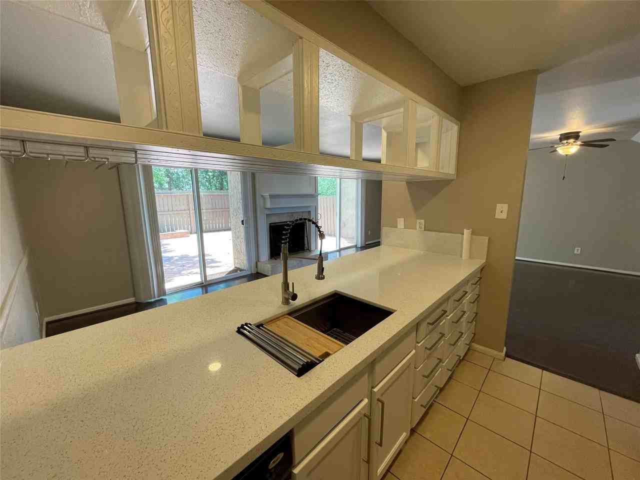 12315 Glenview Dr - Photo 7 of 44