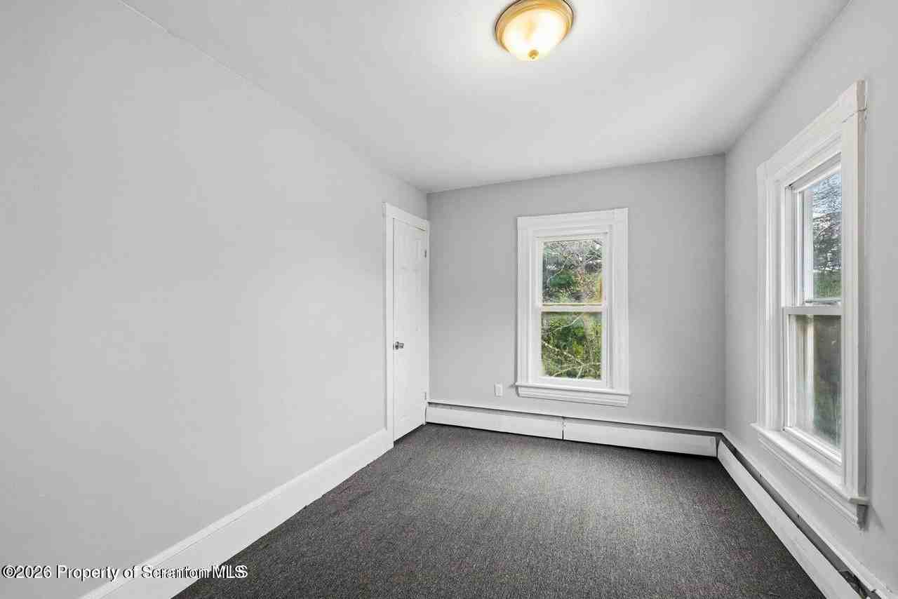 146 Jefferson St - Photo 2 of 15