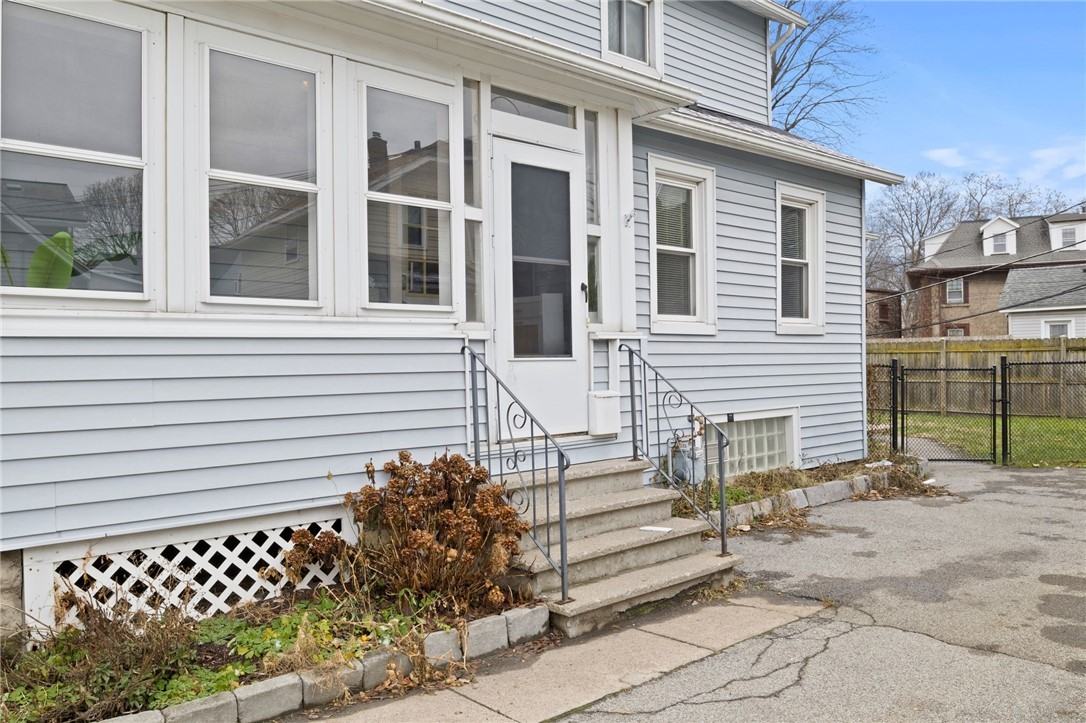 20 Bloomfield Pl - Photo 3 of 29