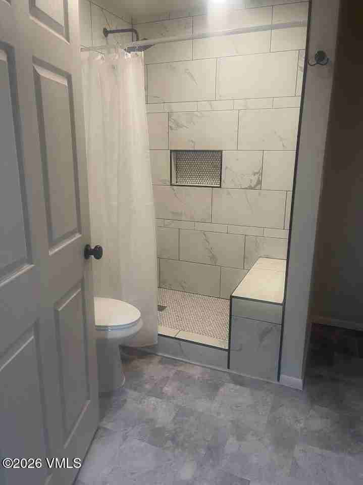206 Ewing St - Photo 4 of 18