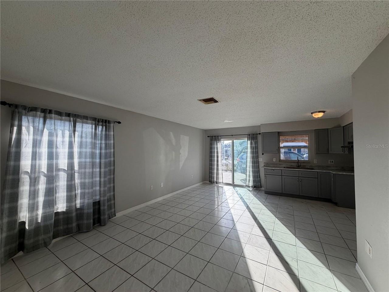 5219 31st Street Ct E - Photo 4 of 11