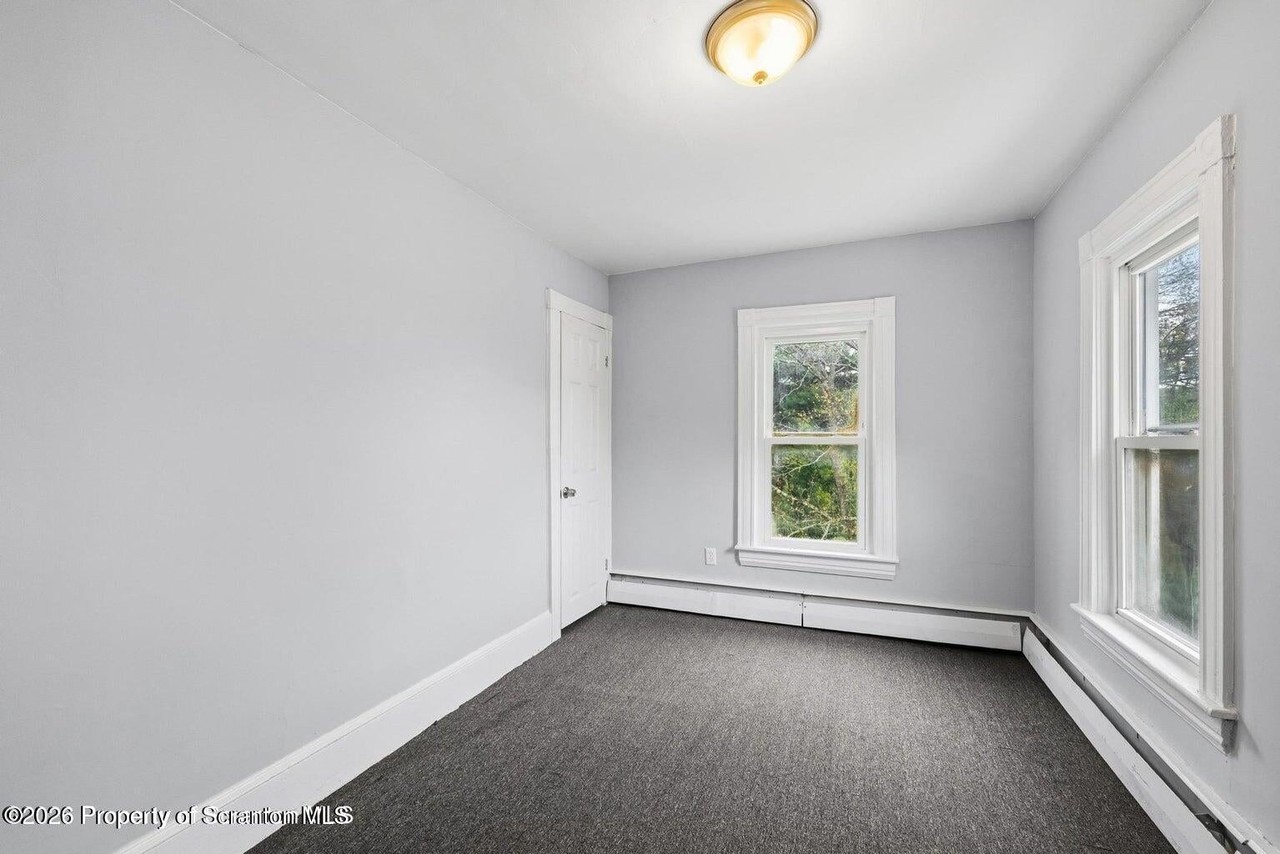144 Jefferson St - Photo 2 of 15