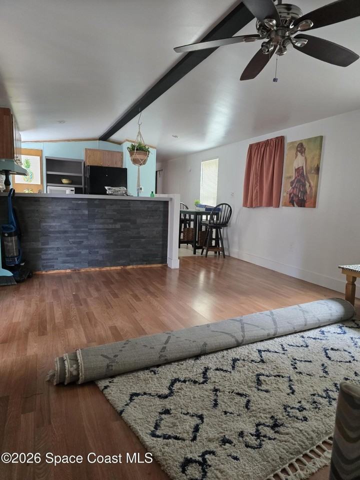 6863 Columbine Dr - Photo 4 of 28