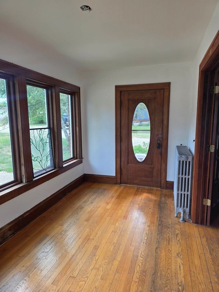 506 Springdale St - Photo 6 of 23