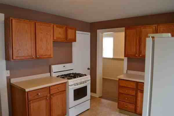 952 Logan St SE - Photo 2 of 9