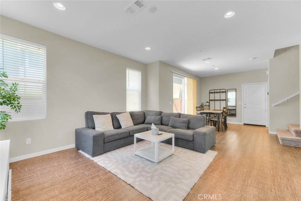 8836 Banyan - Photo 5 of 50