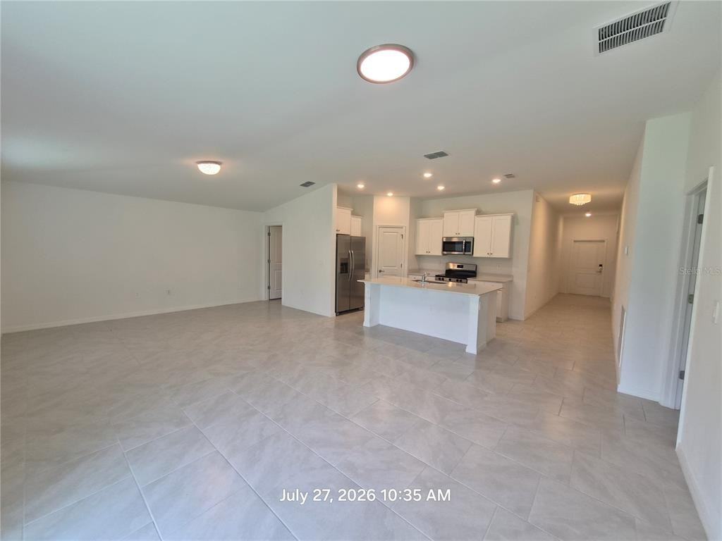 23234 Alaska Ave - Photo 7 of 21
