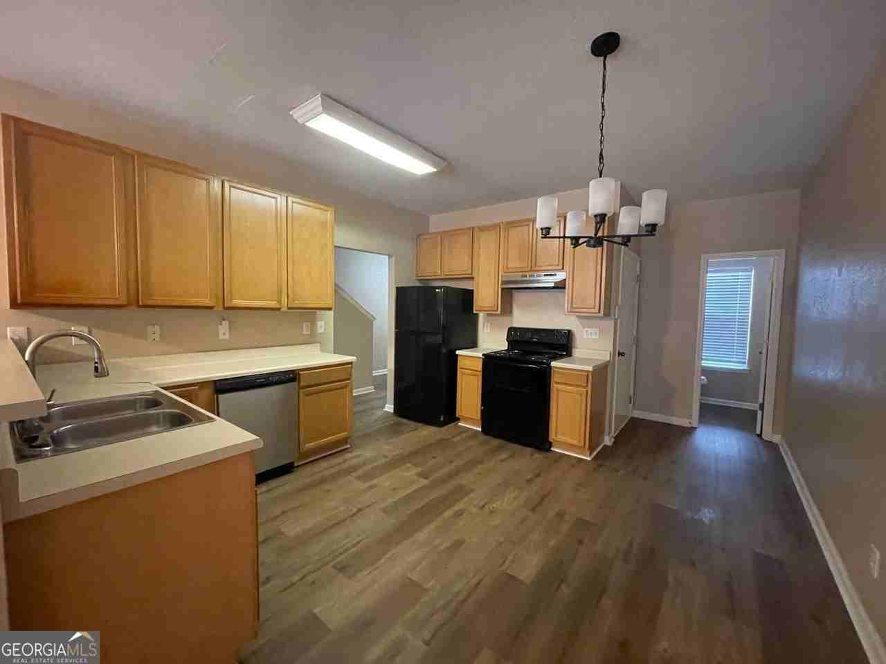 5092 Windsor Forrest Ln - Photo 4 of 18