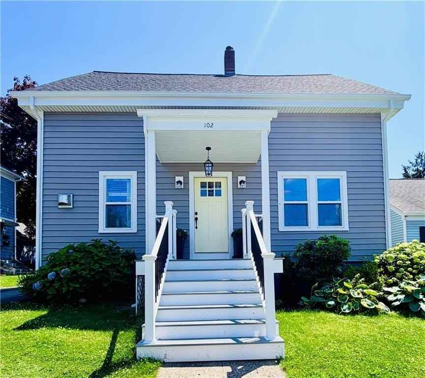 102 Bay View Ave - Photo 2 of 24
