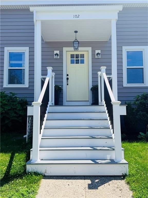 102 Bay View Ave - Photo 3 of 24