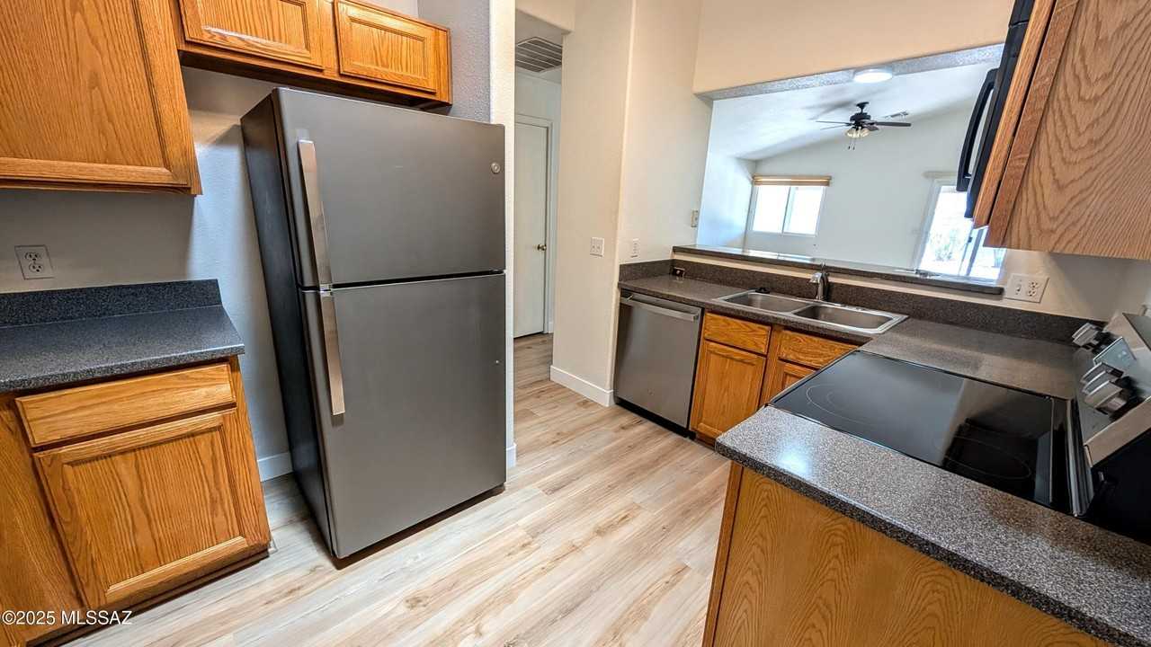 13212 N Classic Overlook Ct - Photo 6 of 19