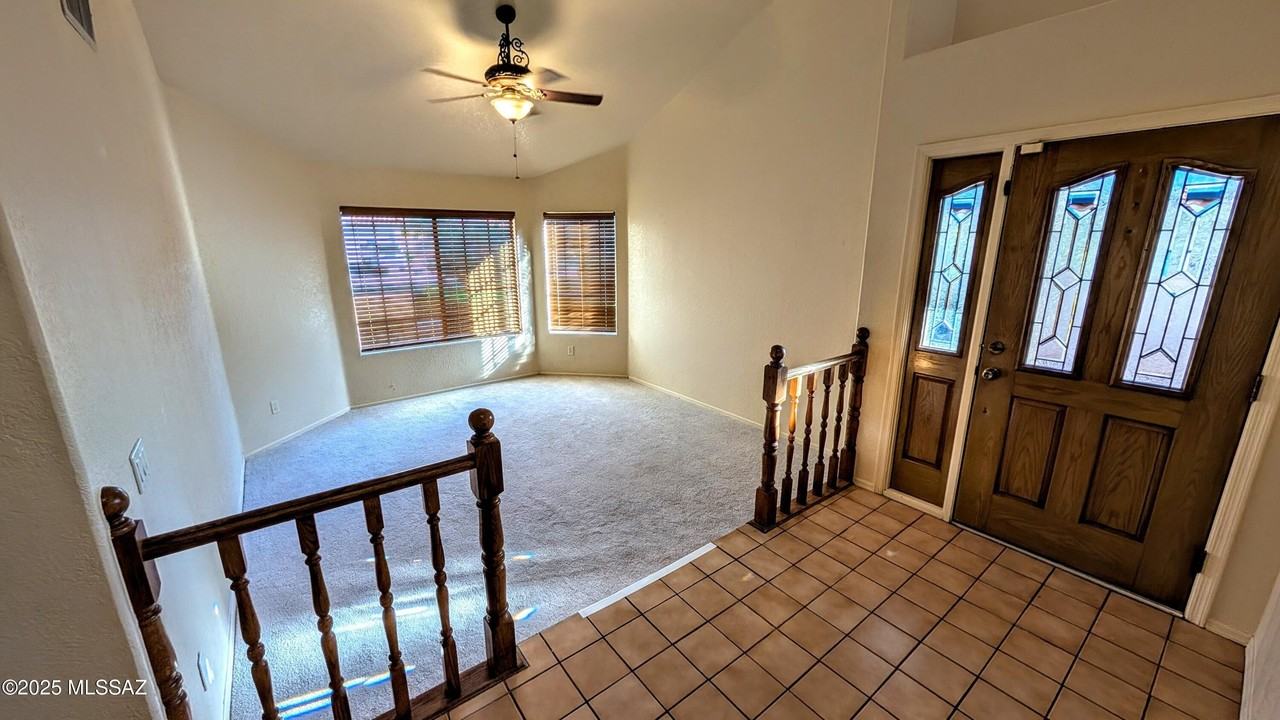 1061 W Antelope Creek Way - Photo 3 of 18