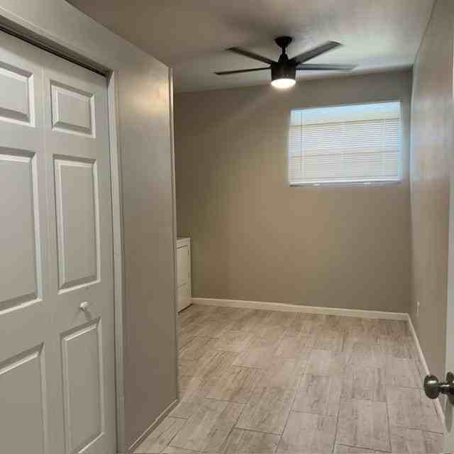 758 Parklawn Cir - Photo 4 of 8