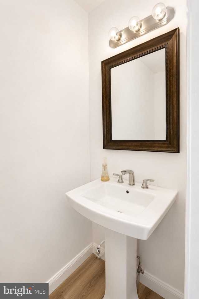 10237 Green Holly Ter - Photo 6 of 21