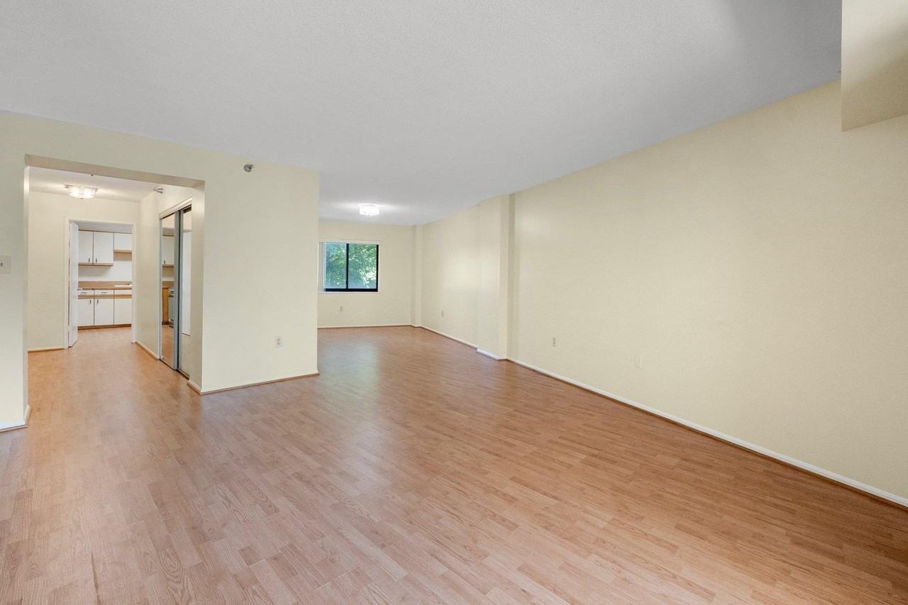 15115 Interlachen Dr #112 - Photo 5 of 15