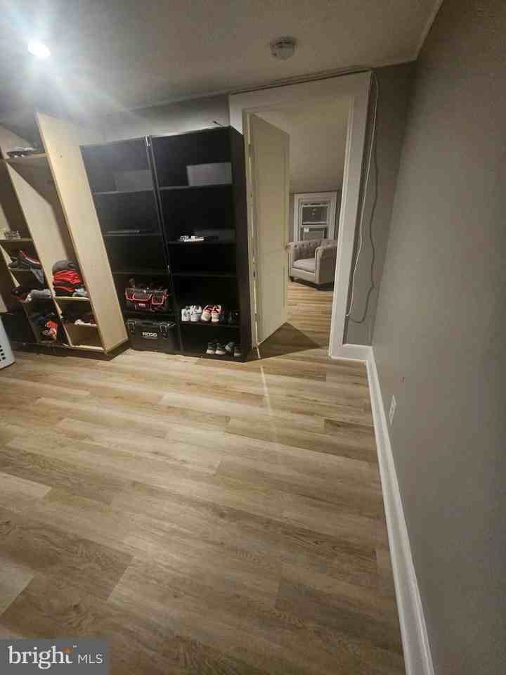1030 Lindberg Dr #B - Photo 4 of 9
