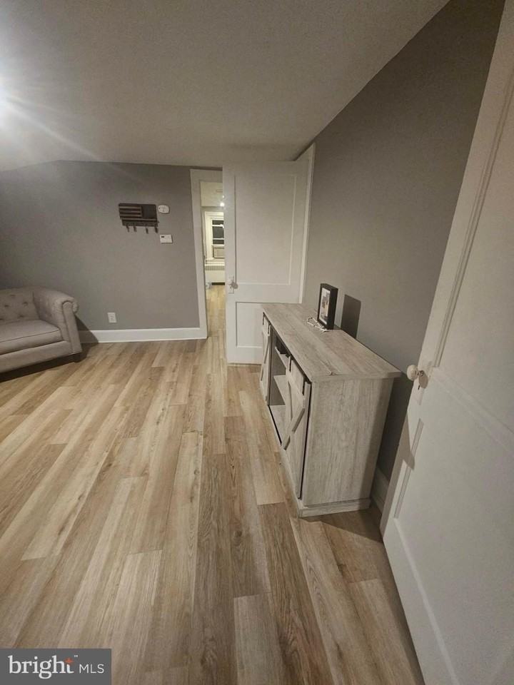 1030 Lindberg Dr #B - Photo 5 of 9