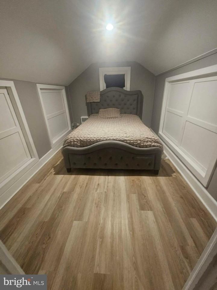 1030 Lindberg Dr #B - Photo 7 of 9