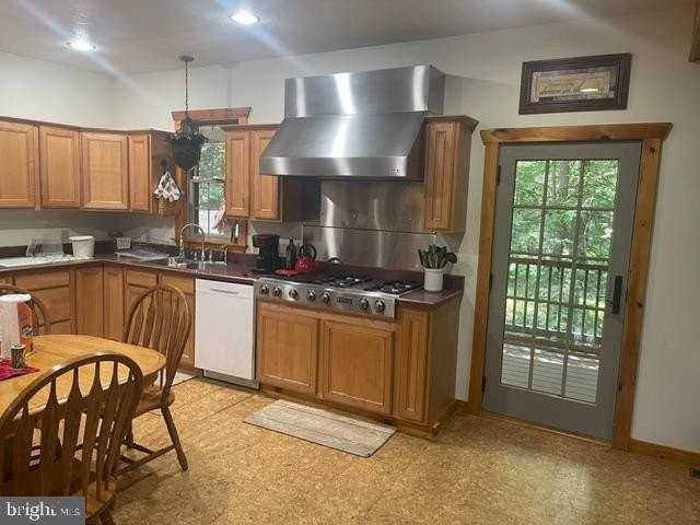 2785 Cold Spring Rd - Photo 6 of 27