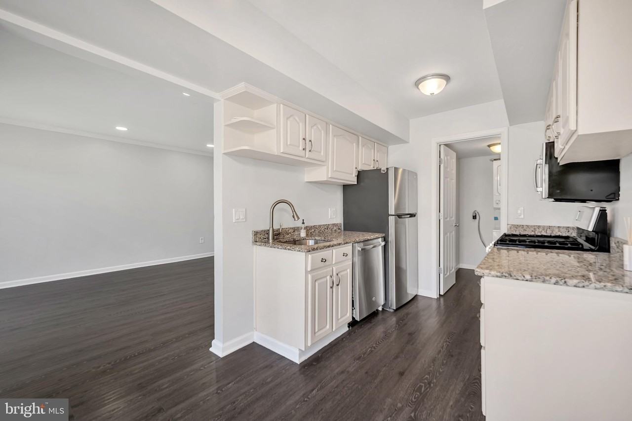 107 Lexington Ct - Photo 5 of 17