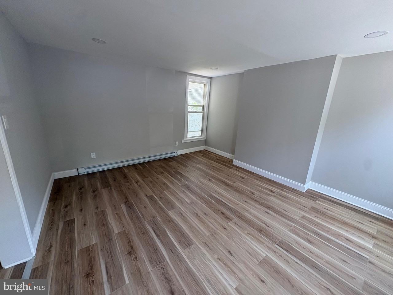 118 S 3rd St - Photo 2 of 14