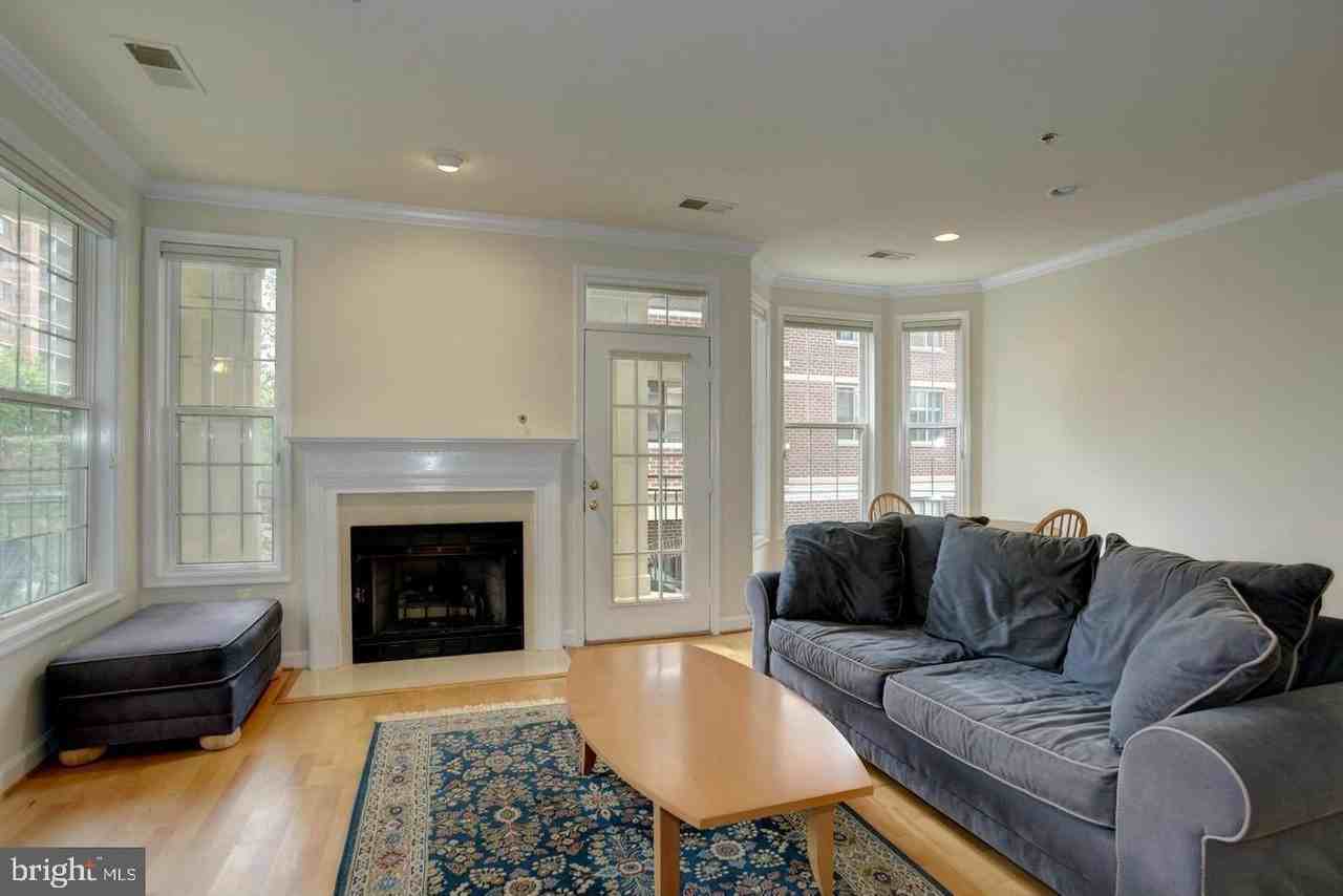 1320 N Wayne St #307 - Photo 4 of 25